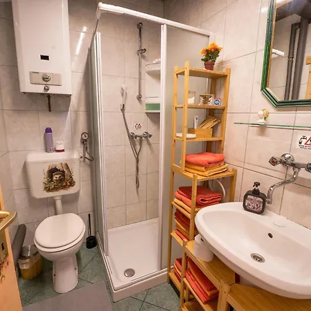 Apartment Koca V Gozdu, Forest House Near Bled