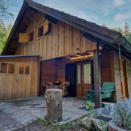 Koca V Gozdu, Forest House Near Apartment Bled