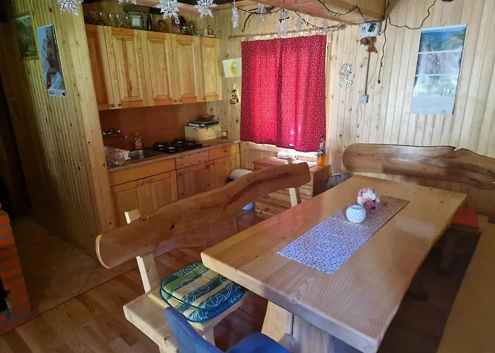 Διαμέρισμα Koca V Gozdu, Forest House Near *