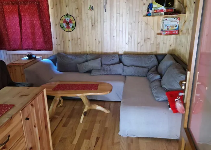 Koca V Gozdu, Forest House Near * Μπλεντ